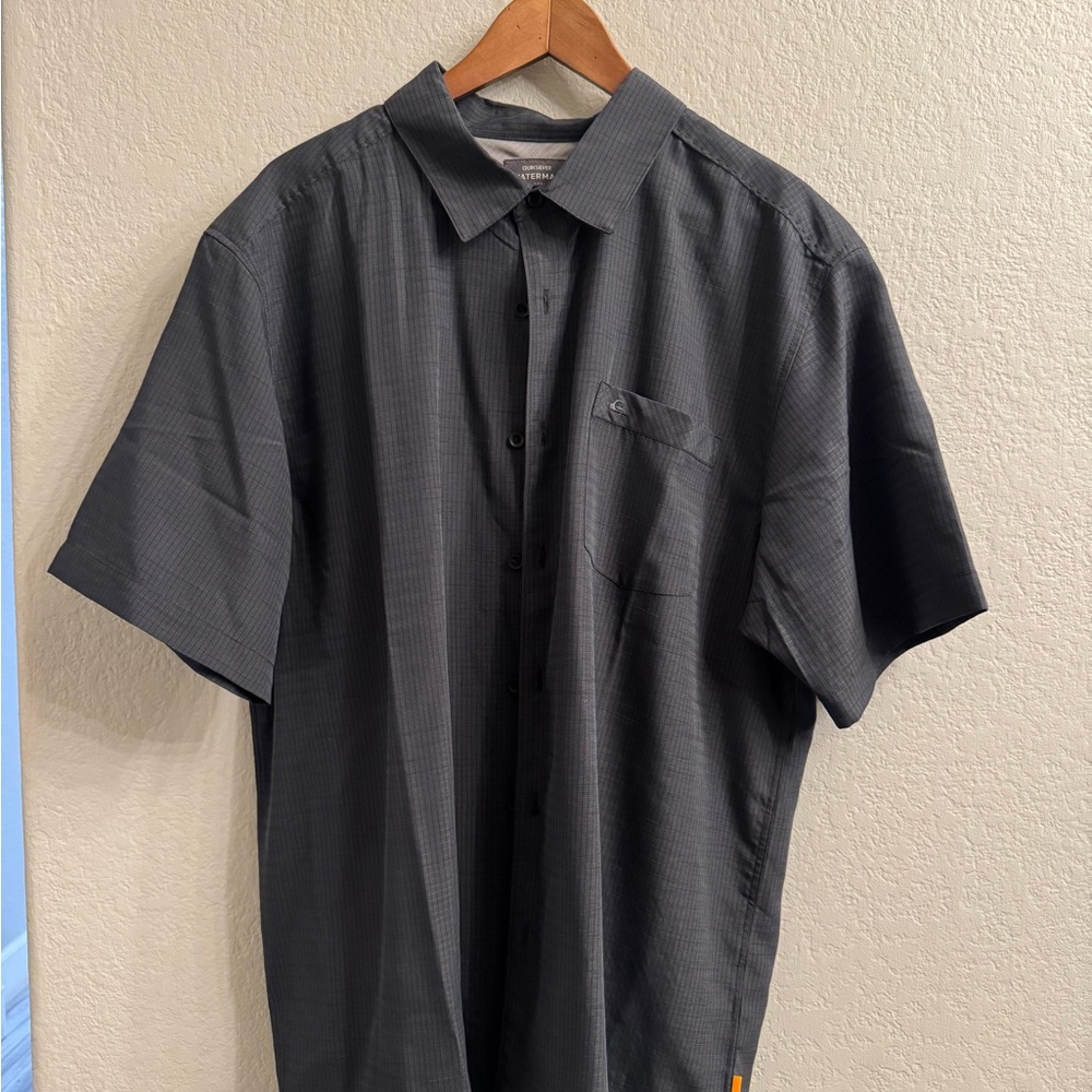 Quiksilver WATERMAN COLLECTION Gray Casual Button Down Shirt Short Sleeve